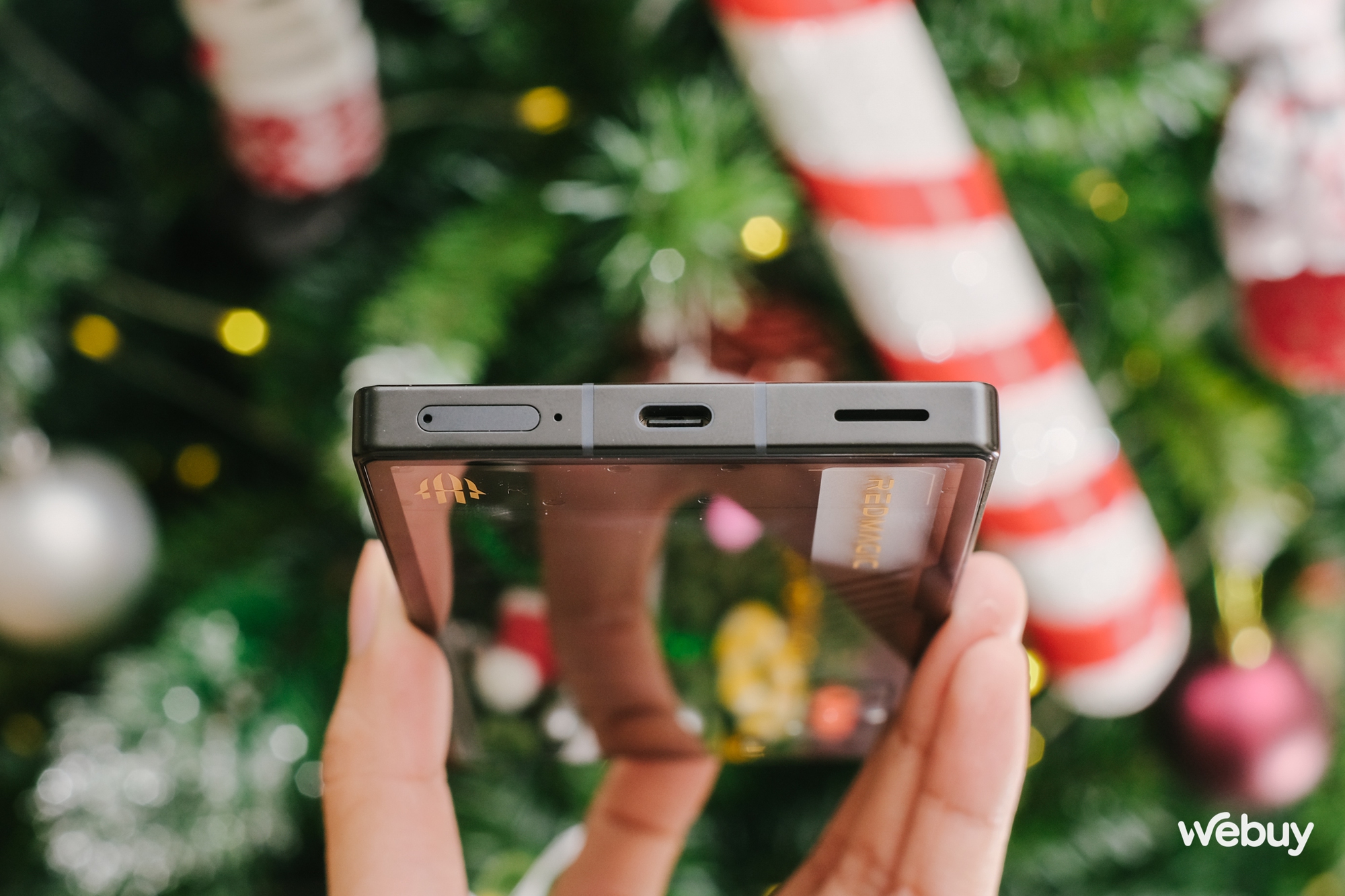 Smartphone chơi game này có thiết kế đẹp hơn điện thoại của bạn- Ảnh 20. Smartphone chơi game này có thiết kế đẹp hơn điện thoại của bạn- Ảnh 20.