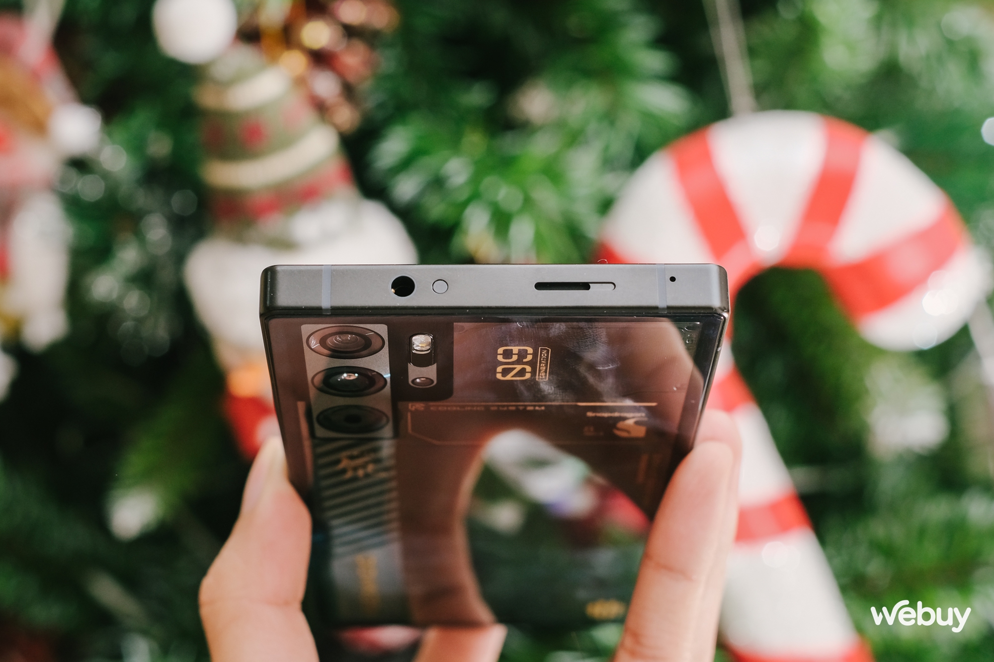 Smartphone chơi game này có thiết kế đẹp hơn điện thoại của bạn- Ảnh 19. Smartphone chơi game này có thiết kế đẹp hơn điện thoại của bạn- Ảnh 19.