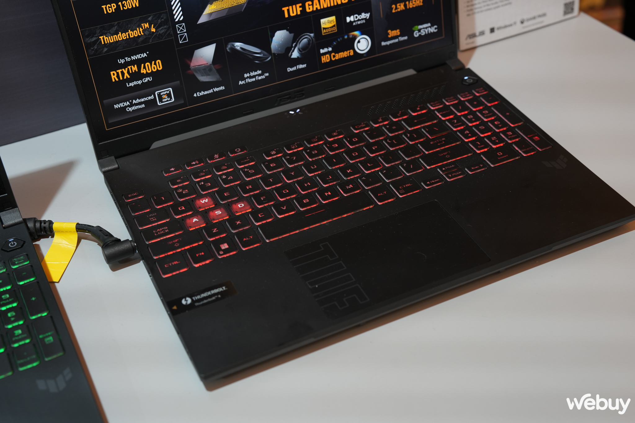 Trên tay ASUS ROG Zephyrus G14 và G16: Thiết kế mỏng nhẹ, màn hình OLED tràn viền, vi xử lý cao cấp từ cả Intel và AMD- Ảnh 21.