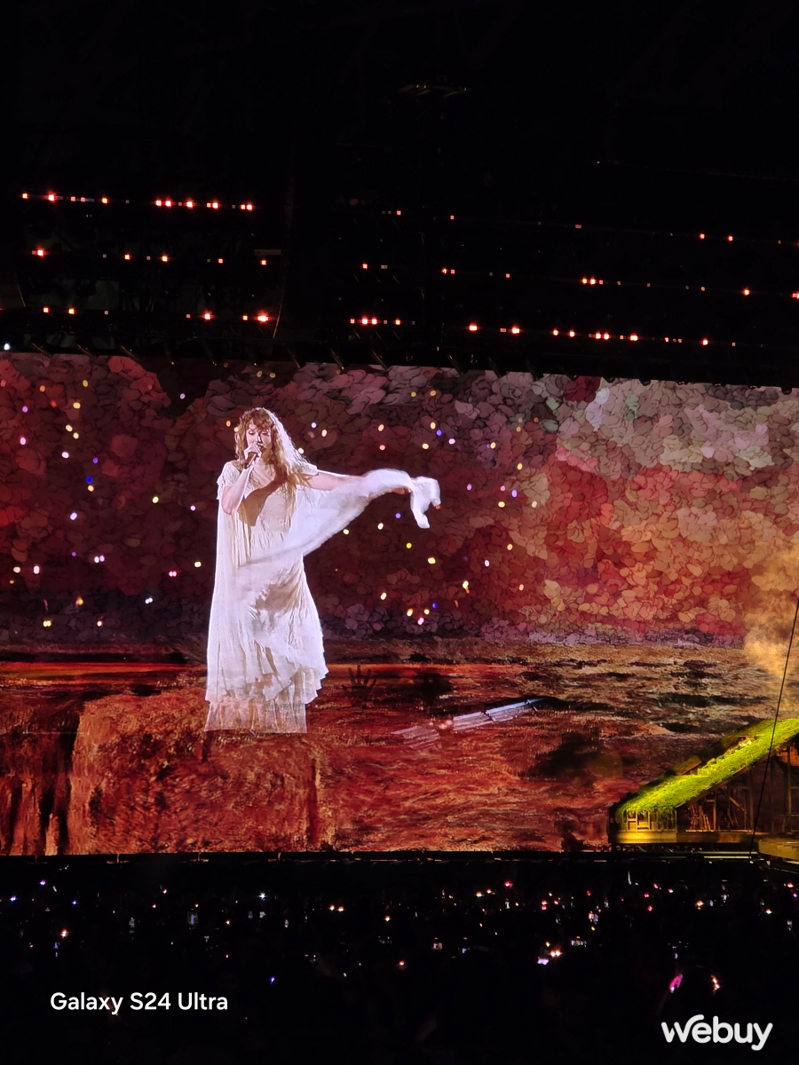 Không săn được vé VIP nhưng chiếc điện thoại fancam “quốc dân” vẫn giúp tôi đến gần Taylor Swift hơn bao giờ hết- Ảnh 1.