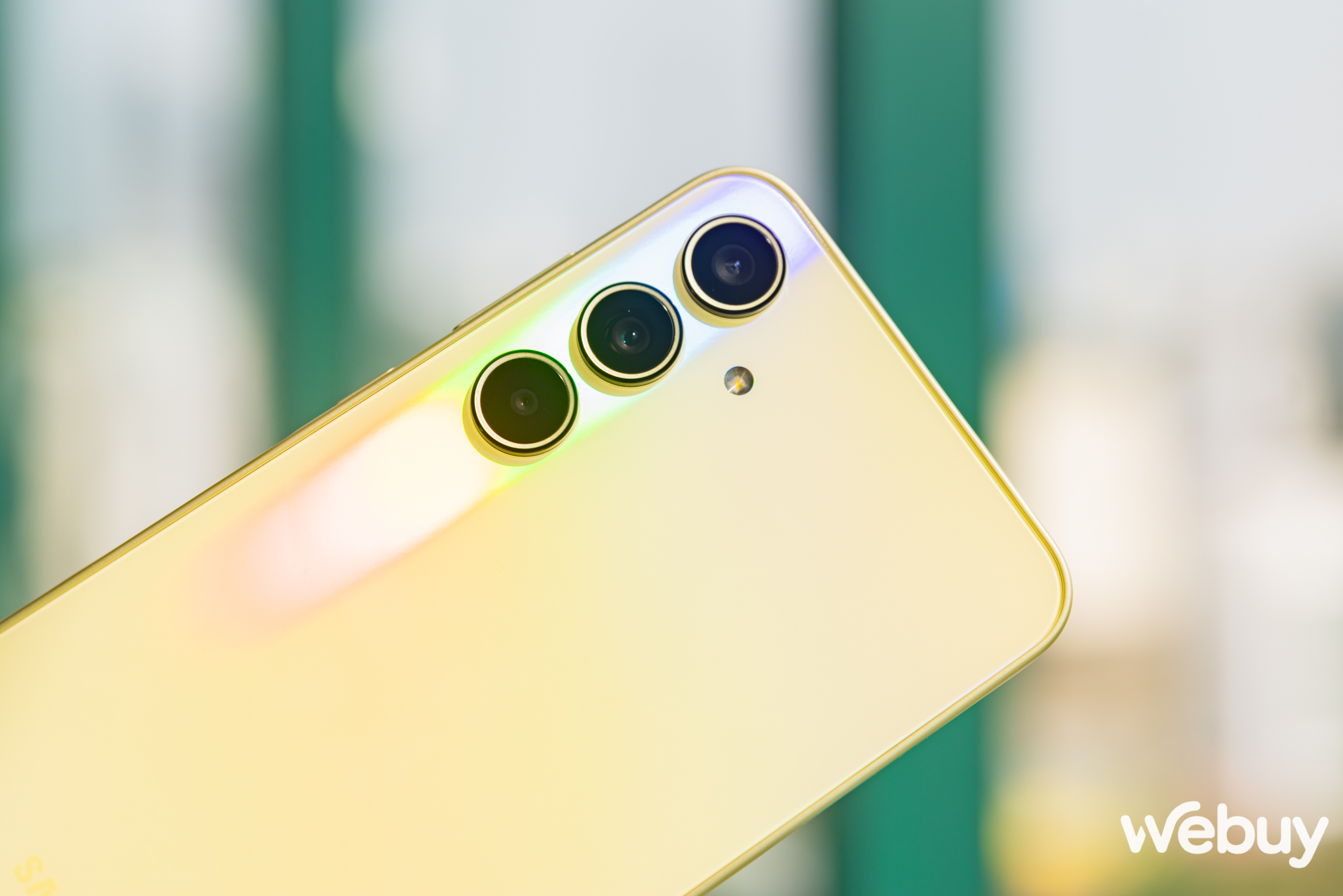 Cận cảnh Galaxy A35 5G và Galaxy A55 5G: Lựa chọn “an toàn” cho người dùng trẻ, giá từ 8.29 triệu đồng- Ảnh 17. Cận cảnh Galaxy A35 5G và Galaxy A55 5G: Lựa chọn “an toàn” cho người dùng trẻ, giá từ 8.29 triệu đồng- Ảnh 17.