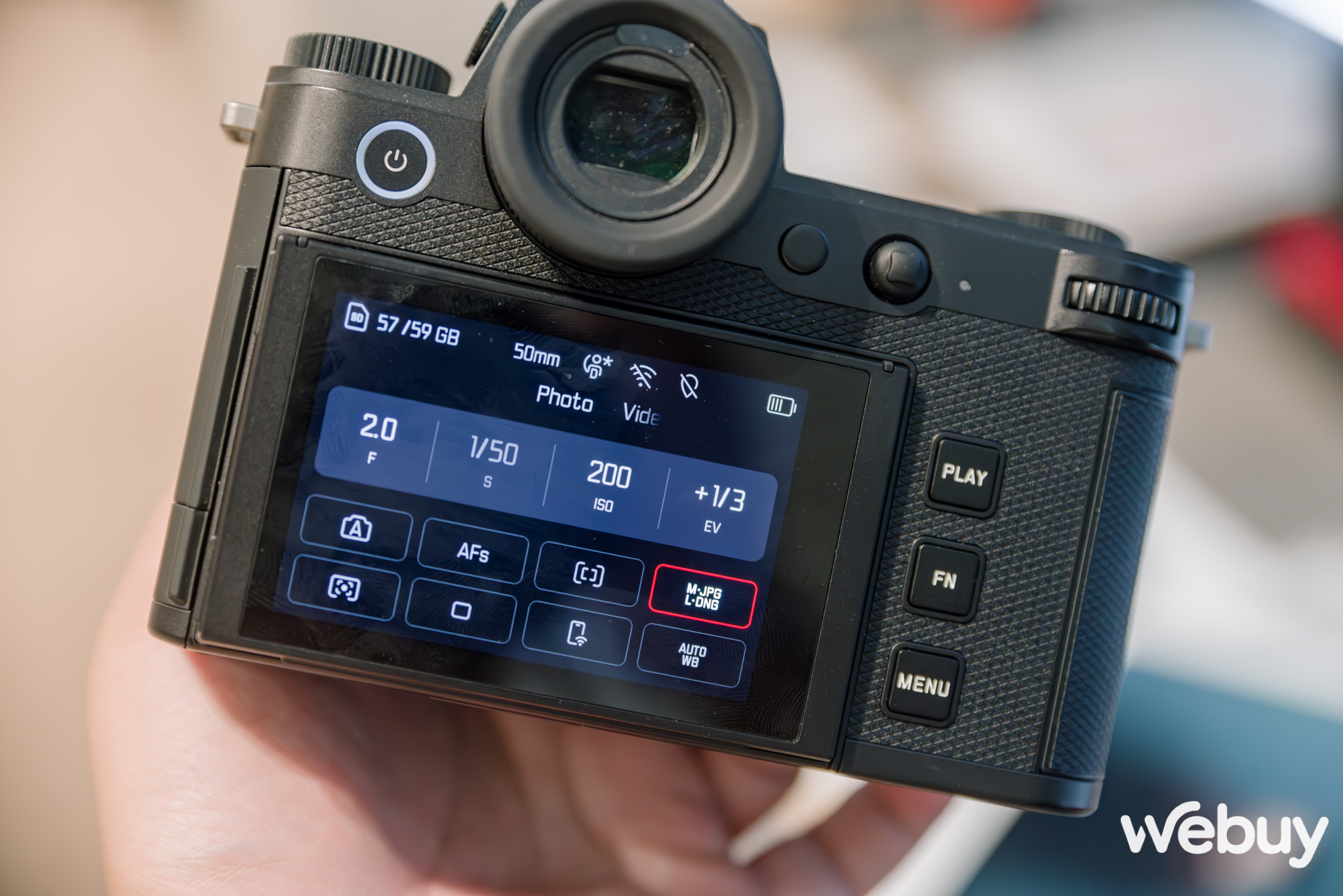 Trên tay máy ảnh cao cấp Leica SL3: Cảm biến 60MP mới và giá bán 206 triệu Đồng- Ảnh 12. Trên tay máy ảnh cao cấp Leica SL3: Cảm biến 60MP mới và giá bán 206 triệu Đồng- Ảnh 12.