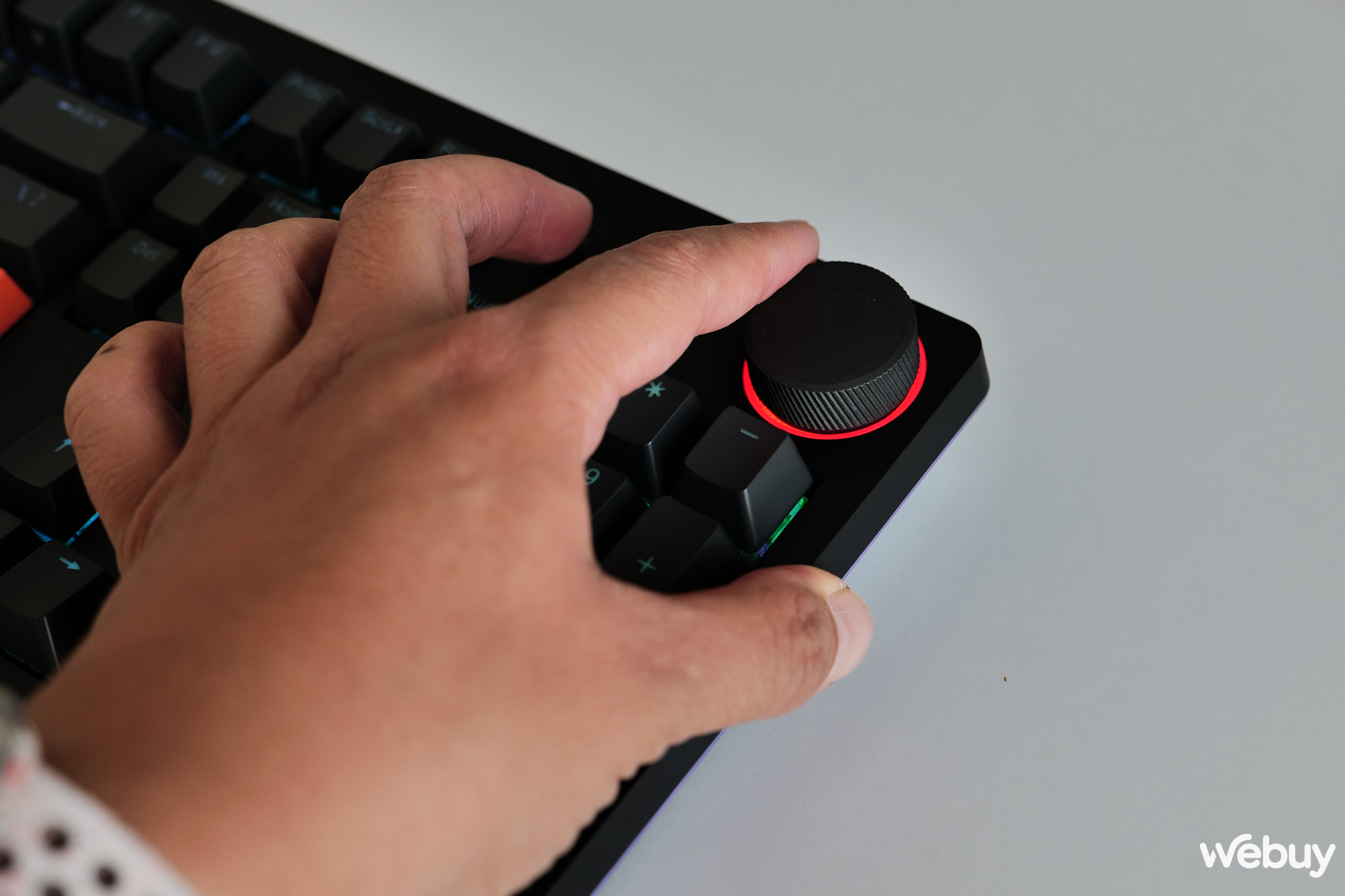 Thương hiệu chuyên ốp lưng Spigen giờ có cả bàn phím cơ cao cấp, dùng thử xem sao?- Ảnh 11. Thương hiệu chuyên ốp lưng Spigen giờ có cả bàn phím cơ cao cấp, dùng thử xem sao?- Ảnh 11.