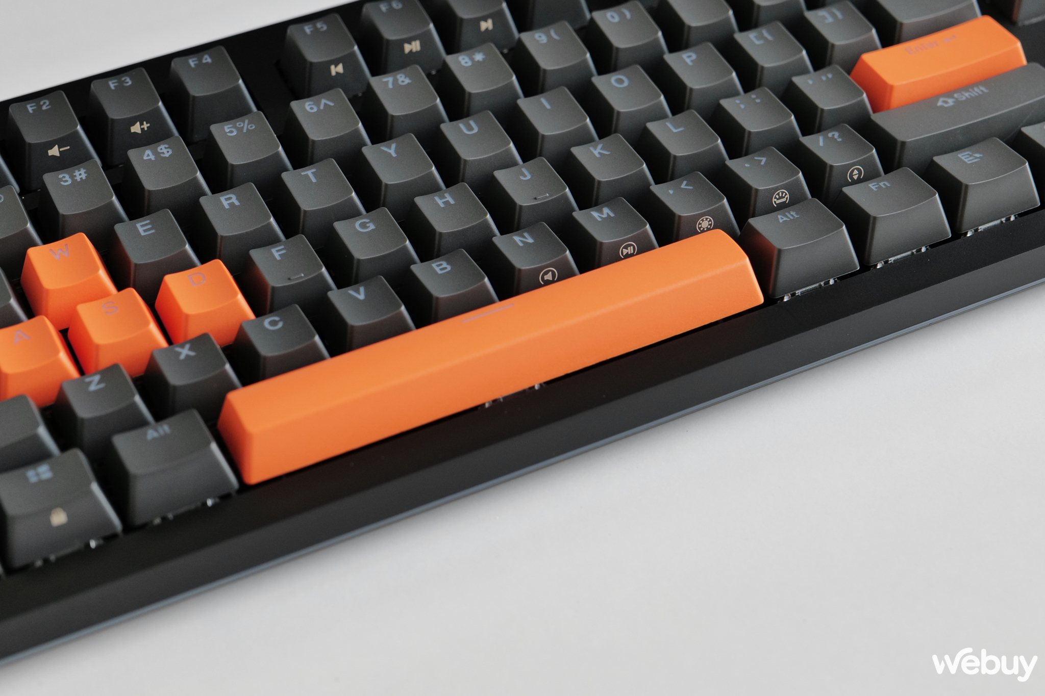 Thương hiệu chuyên ốp lưng Spigen giờ có cả bàn phím cơ cao cấp, dùng thử xem sao?- Ảnh 13. Thương hiệu chuyên ốp lưng Spigen giờ có cả bàn phím cơ cao cấp, dùng thử xem sao?- Ảnh 13.