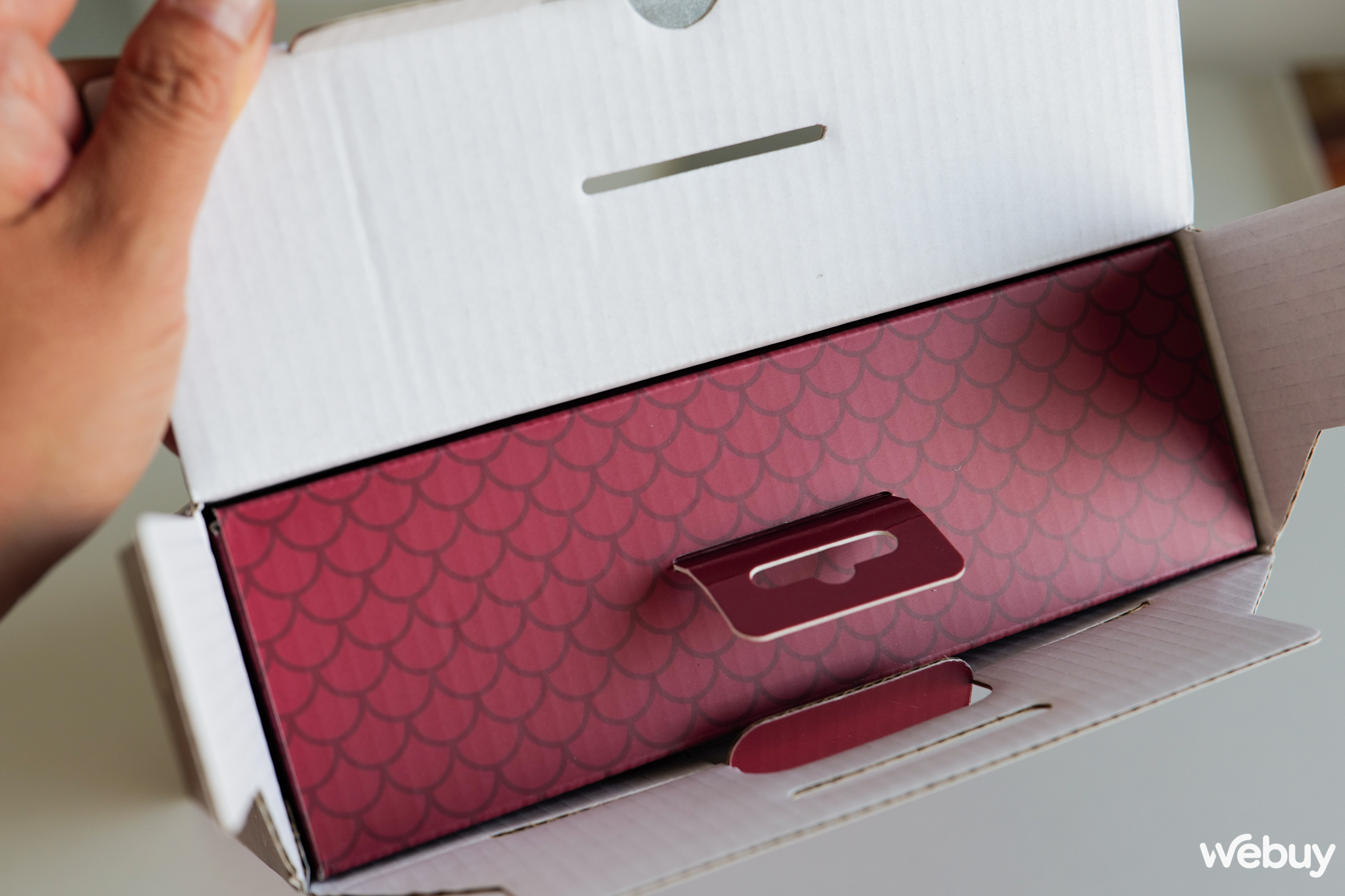 Ngắm nhìn cặp tai nghe gaming 'đỏ chót' từ SteelSeries chào mừng năm Giáp Thìn- Ảnh 3. Ngắm nhìn cặp tai nghe gaming 'đỏ chót' từ SteelSeries chào mừng năm Giáp Thìn- Ảnh 3.