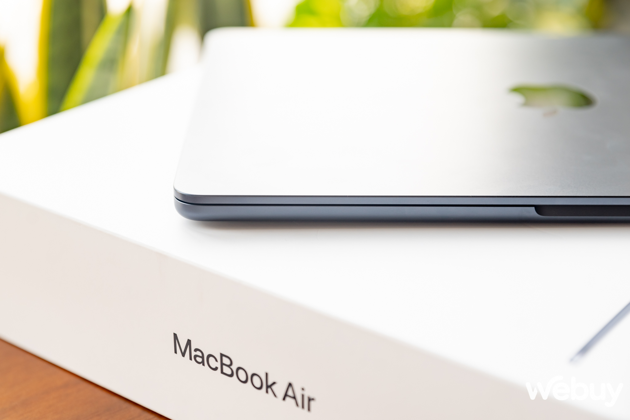Ảnh thực tế MacBook Air mới ra mắt: Thiết kế không đổi, chip Apple M3 mạnh hơn, giá chính hãng từ 27,99 triệu đồng- Ảnh 20. Ảnh thực tế MacBook Air mới ra mắt: Thiết kế không đổi, chip Apple M3 mạnh hơn, giá chính hãng từ 27,99 triệu đồng- Ảnh 20.