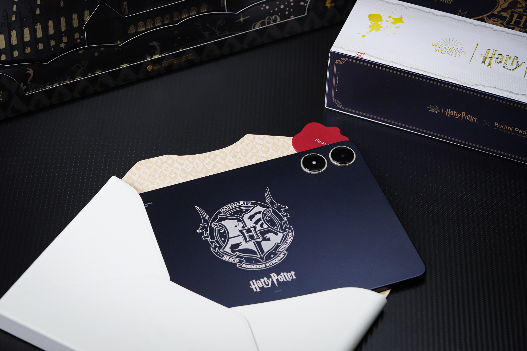 Cận cảnh máy tính bảng 12 inch giá rẻ chỉ 5 triệu đồng của Xiaomi: Thiết kế đẹp như iPad, có cả bản Harry Potter đặc biệt cho các Potterheads, pin khủng 10.000mAh- Ảnh 19. Cận cảnh máy tính bảng 12 inch giá rẻ chỉ 5 triệu đồng của Xiaomi: Thiết kế đẹp như iPad, có cả bản Harry Potter đặc biệt cho các Potterheads, pin khủng 10.000mAh- Ảnh 19.