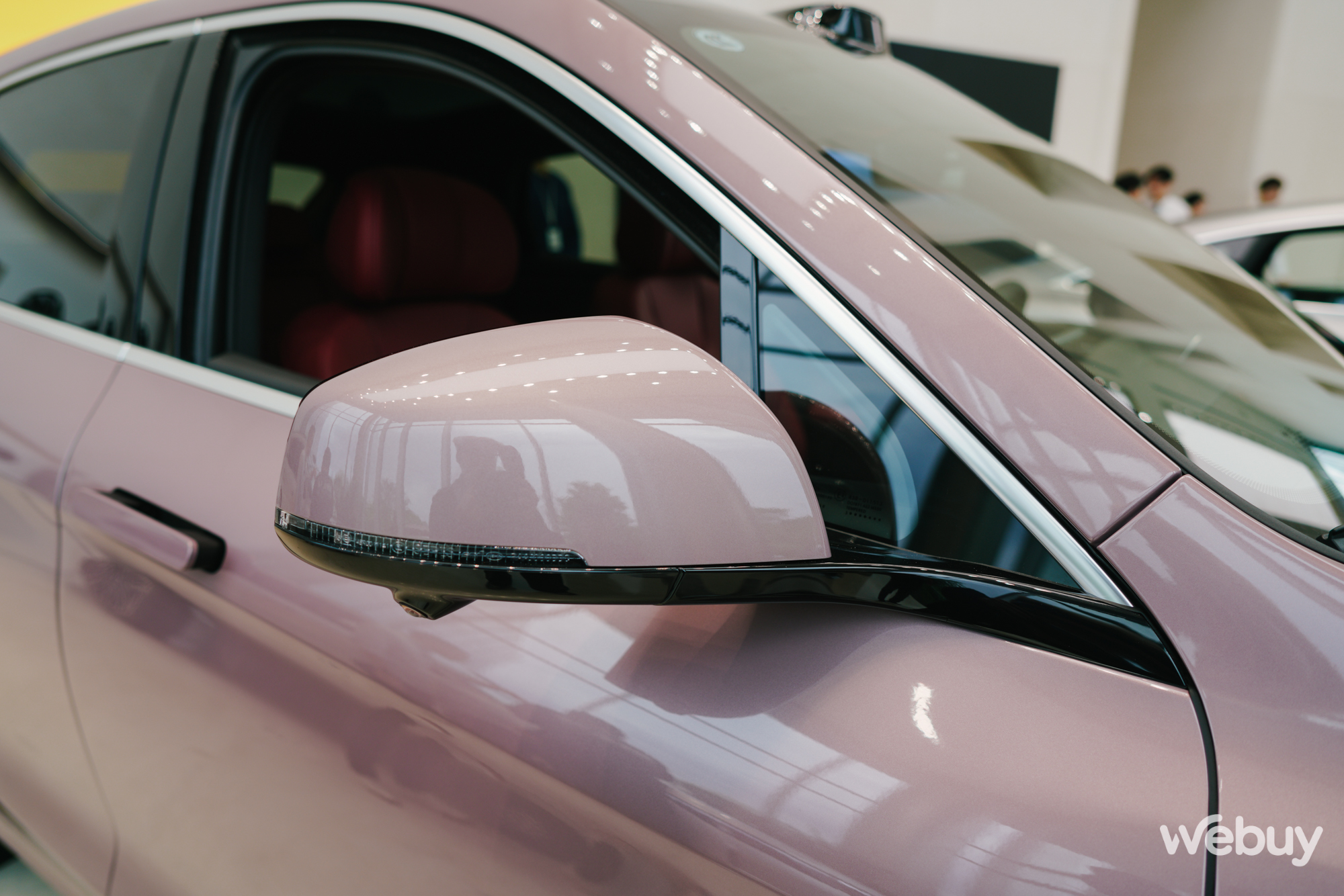 Trải nghiệm công nghệ tự lái trên xe điện Huawei: tự lái và tự đỗ mượt mà, nhưng sẽ tự tắt nếu người dùng bỏ tay khỏi vô lăng- Ảnh 7. Trải nghiệm công nghệ tự lái trên xe điện Huawei: tự lái và tự đỗ mượt mà, nhưng sẽ tự tắt nếu người dùng bỏ tay khỏi vô lăng- Ảnh 7.