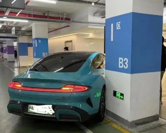 Tại sao Xiaomi Auto không bảo hành pin miễn phí trọn đời?- Ảnh 3. Tại sao Xiaomi Auto không bảo hành pin miễn phí trọn đời?- Ảnh 3.