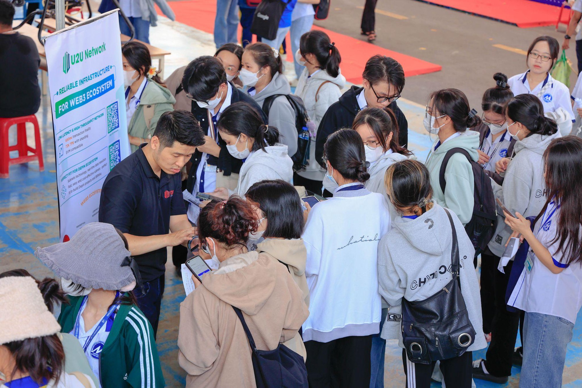 Lần đầu tiên công nghệ Blockchain được giới thiệu tại Liên hoan Tuổi Trẻ Sáng tạo TP.HCM- Ảnh 4. Lần đầu tiên công nghệ Blockchain được giới thiệu tại Liên hoan Tuổi Trẻ Sáng tạo TP.HCM- Ảnh 4.