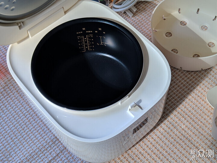 Đánh giá nồi cơm điện Xiaomi Mijia N1: Giá chưa đến 600.000 đồng, liệu dùng có ra gì không?- Ảnh 10. Đánh giá nồi cơm điện Xiaomi Mijia N1: Giá chưa đến 600.000 đồng, liệu dùng có ra gì không?- Ảnh 10.