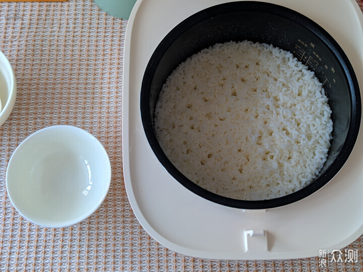 Đánh giá nồi cơm điện Xiaomi Mijia N1: Giá chưa đến 600.000 đồng, liệu dùng có ra gì không?- Ảnh 14. Đánh giá nồi cơm điện Xiaomi Mijia N1: Giá chưa đến 600.000 đồng, liệu dùng có ra gì không?- Ảnh 14.