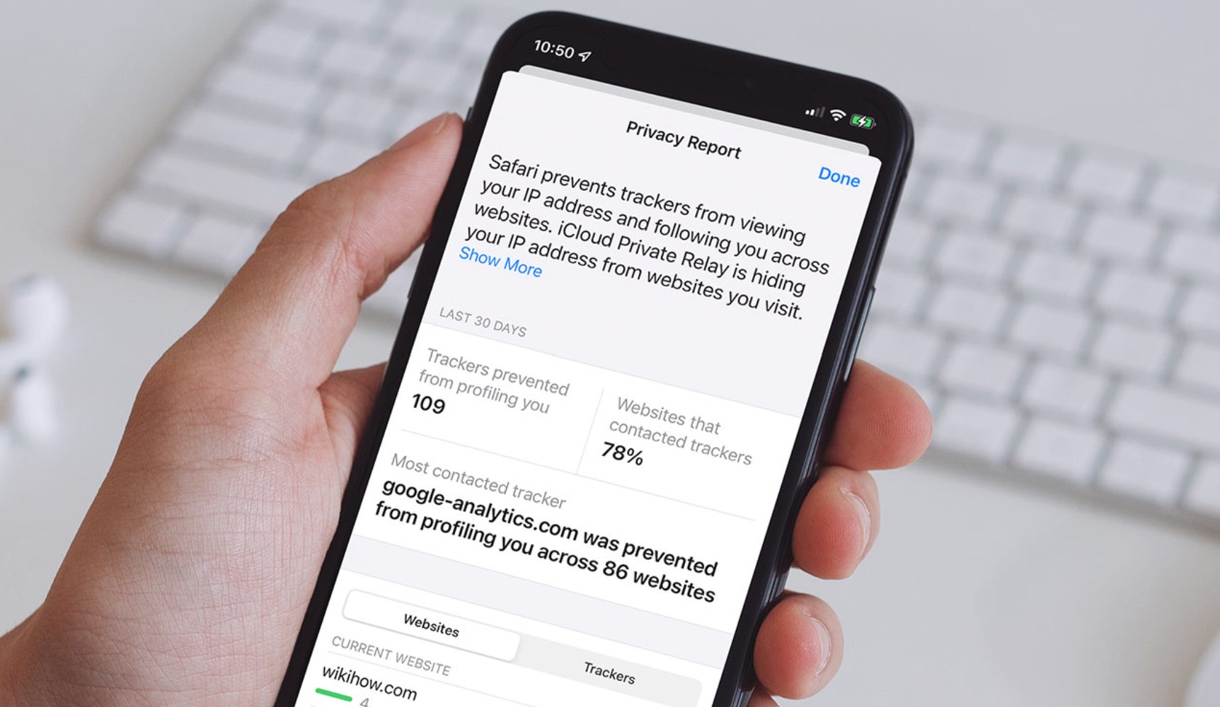 Apple tung phim ngắn về tính bảo mật của Safari: Camera biến hình như Transformers, vừa hài hước vừa rùng rợn nhưng lại rất thực tế- Ảnh 4. Apple tung phim ngắn về tính bảo mật của Safari: Camera biến hình như Transformers, vừa hài hước vừa rùng rợn nhưng lại rất thực tế- Ảnh 4.