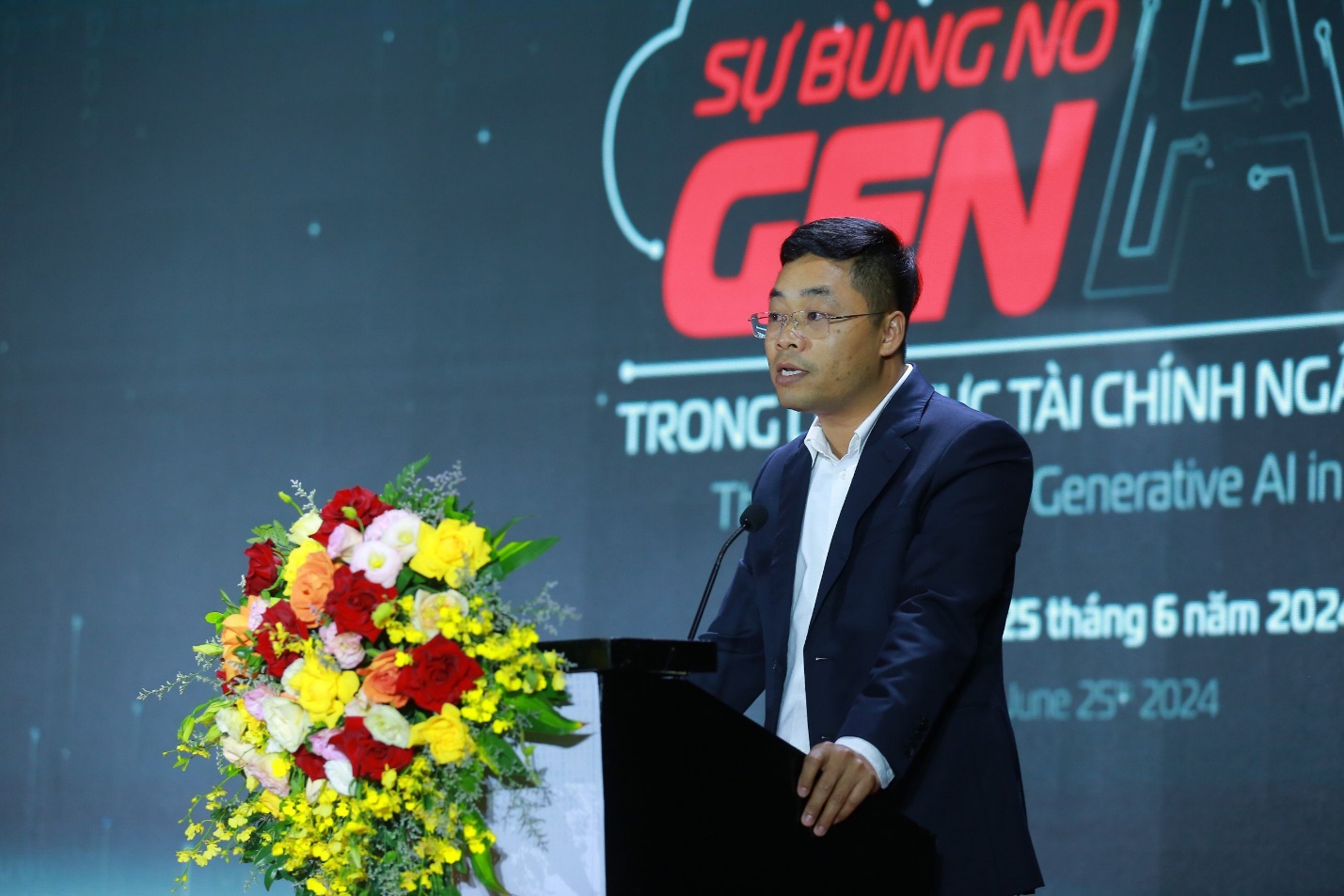 AI tạo sinh tăng tốc chuyển đổi số trong ngành tài chính ngân hàng như thế nào?- Ảnh 4. AI tạo sinh tăng tốc chuyển đổi số trong ngành tài chính ngân hàng như thế nào?- Ảnh 4.