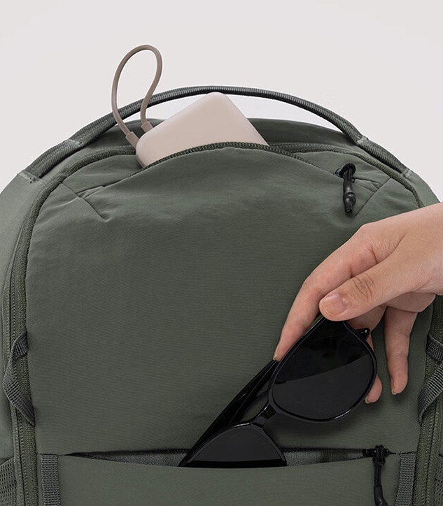 Xiaomi ra mắt balo siêu nhẹ: Nhẹ hơn cả chai nước, chất liệu chống nước, thiết kế thoáng khí, giá 700.000 đồng- Ảnh 3. Xiaomi ra mắt balo siêu nhẹ: Nhẹ hơn cả chai nước, chất liệu chống nước, thiết kế thoáng khí, giá 700.000 đồng- Ảnh 3.