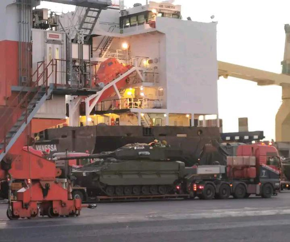 Có thể đã thiệt hại 136 cơ giới và phải phá niêm Merkava cũ, vì sao Israel vẫn đưa hàng chục xe tăng tới 1 nước Đông Nam Á? - Ảnh 4. Có thể đã thiệt hại 136 cơ giới và phải phá niêm Merkava cũ, vì sao Israel vẫn đưa hàng chục xe tăng tới 1 nước Đông Nam Á? - Ảnh 4.