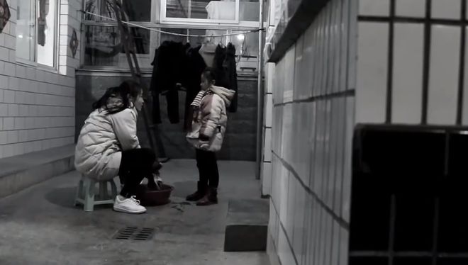 10 năm tìm con người đàn ông “rụng rời” vì một bình luận: Kết luận của cảnh sát khiến cả nhà chết lặng - Ảnh 1.