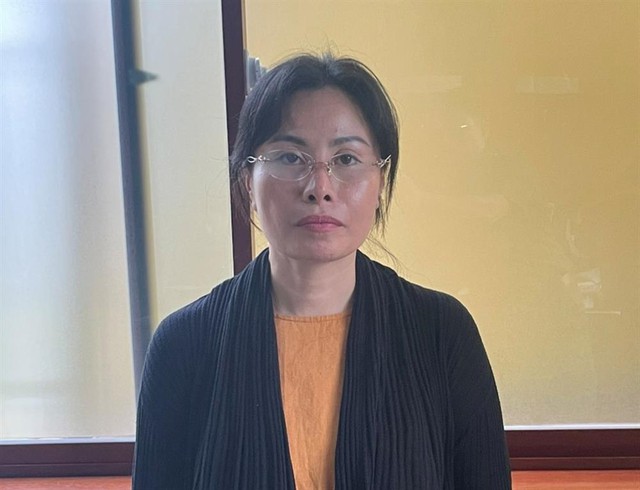 Bắt khẩn cấp Võ Thị Hà: Lật tẩy chiêu dụ dỗ cụ bà chiếm đoạt 88 tỷ - Ảnh 1. Bắt khẩn cấp Võ Thị Hà: Lật tẩy chiêu dụ dỗ cụ bà chiếm đoạt 88 tỷ - Ảnh 1.