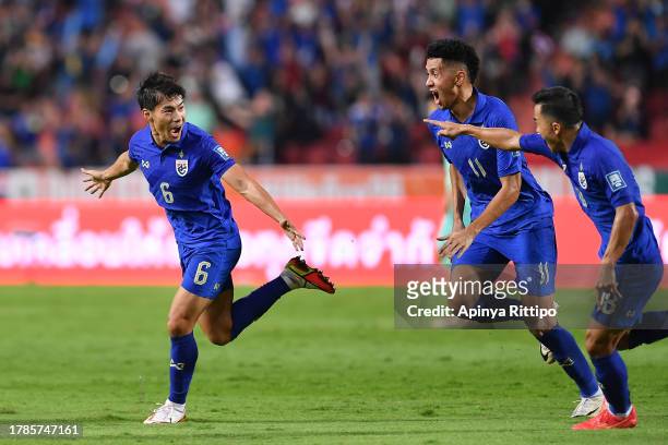 Thua ngược đầy cay đắng trước Trung Quốc, tuyển Thái Lan đối diện với nguy cơ bị loại sớm - Ảnh 2. Thua ngược đầy cay đắng trước Trung Quốc, tuyển Thái Lan đối diện với nguy cơ bị loại sớm - Ảnh 2.