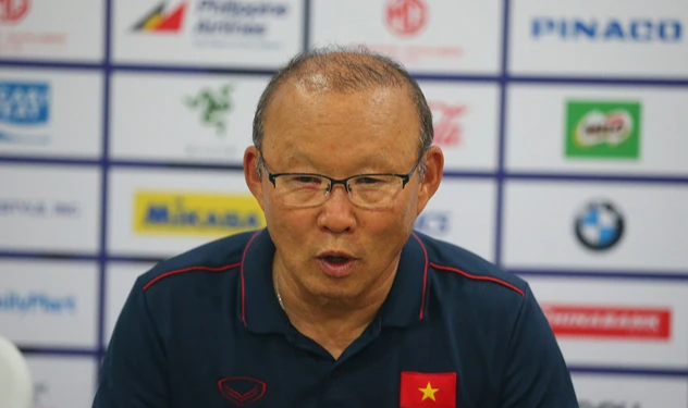 Giữa tin đồn mất ghế vào tay HLV Park Hang-seo, ông Mano Polking thừa nhận khả năng bị sa thải - Ảnh 1. Giữa tin đồn mất ghế vào tay HLV Park Hang-seo, ông Mano Polking thừa nhận khả năng bị sa thải - Ảnh 1.