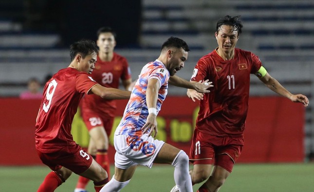 Dốc sạch lưng vốn của thầy Park, HLV Troussier sẽ nếm đủ sự khắc nghiệt của ghế nóng? - Ảnh 1. Dốc sạch lưng vốn của thầy Park, HLV Troussier sẽ nếm đủ sự khắc nghiệt của ghế nóng? - Ảnh 1.