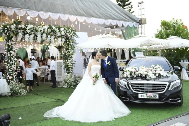 Shark Tuệ Lâm tên thật là Hồng Tươi nhưng giấu nhẹm? - Ảnh 4. Shark Tuệ Lâm tên thật là Hồng Tươi nhưng giấu nhẹm? - Ảnh 4.