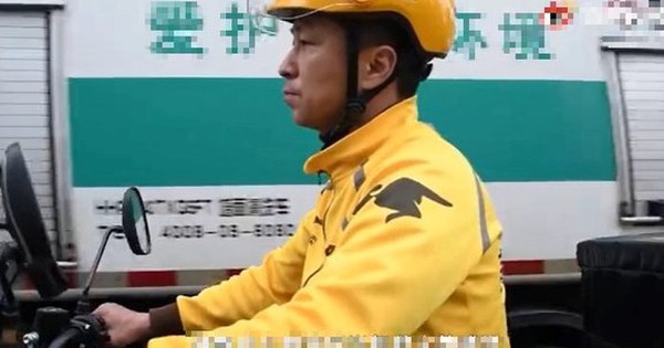 Giám đốc U60 bỏ ngân hàng làm shipper, 4 tháng “lật ngược tình thế”: Người tài thì đâu cũng là nơi màu mỡ - Ảnh 2. Giám đốc U60 bỏ ngân hàng làm shipper, 4 tháng “lật ngược tình thế”: Người tài thì đâu cũng là nơi màu mỡ - Ảnh 2.