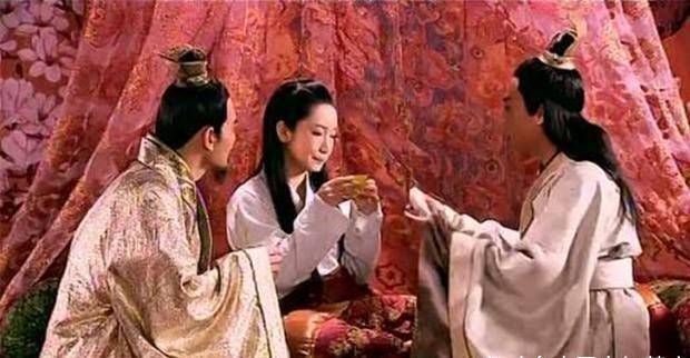 Hoàng đế có 3000 mỹ nhân, thời Võ Tắc Thiên cầm quyền thì hậu cung có bao nhiêu nam sủng? - Ảnh 5. Hoàng đế có 3000 mỹ nhân, thời Võ Tắc Thiên cầm quyền thì hậu cung có bao nhiêu nam sủng? - Ảnh 5.