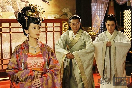 Hoàng đế có 3000 mỹ nhân, thời Võ Tắc Thiên cầm quyền thì hậu cung có bao nhiêu nam sủng? - Ảnh 2. Hoàng đế có 3000 mỹ nhân, thời Võ Tắc Thiên cầm quyền thì hậu cung có bao nhiêu nam sủng? - Ảnh 2.