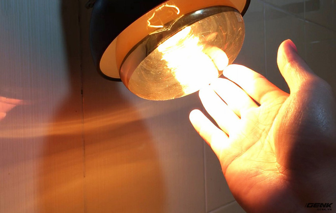 Vì sao cần bật đèn sưởi trước khi vào phòng tắm? Mùa đông nhiều nhà dùng nhưng không phải ai cũng biết- Ảnh 3. Vì sao cần bật đèn sưởi trước khi vào phòng tắm? Mùa đông nhiều nhà dùng nhưng không phải ai cũng biết- Ảnh 3.