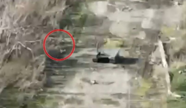 Giải mã lý do những kẻ săn người khét tiếng ở Ukraine rụng như sung trước khí tài lạ của Nga - Ảnh 5. Giải mã lý do những kẻ săn người khét tiếng ở Ukraine rụng như sung trước khí tài lạ của Nga - Ảnh 5.