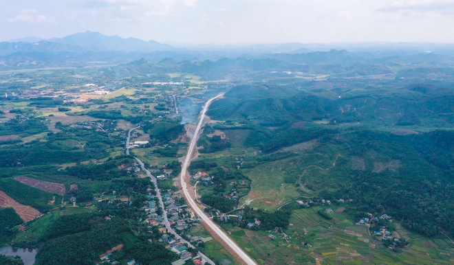 3 cao tốc hơn nửa tỷ USD nhận lệnh của Thủ tướng phải hoàn thành trong năm nay - Ảnh 4. 3 cao tốc hơn nửa tỷ USD nhận lệnh của Thủ tướng phải hoàn thành trong năm nay - Ảnh 4.