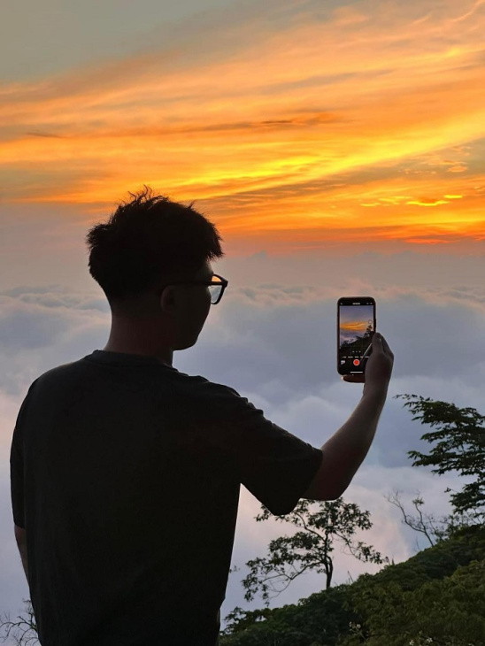 Không cần đi xa để săn mây, ngay Hà Nội cũng có 1 điểm lý tưởng, cũng chính là nơi cao nhất thủ đô- Ảnh 7.