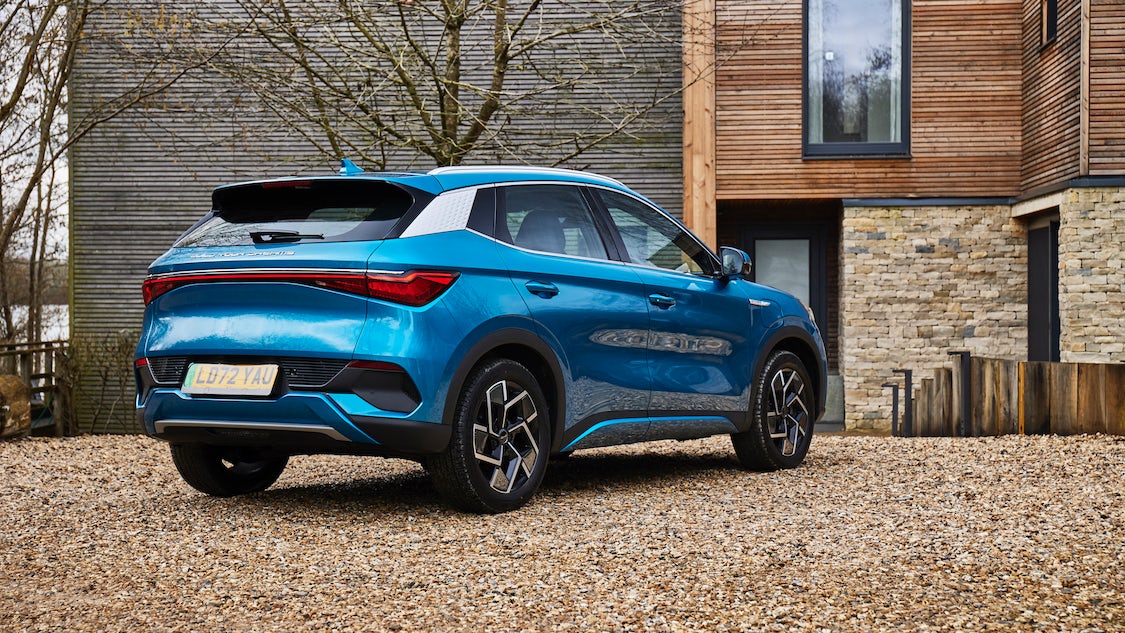 Đối thủ sừng sỏ của VF 7 khi VinFast vào Indonesia: Đến từ 'ông trùm' số 1 thế giới, - Ảnh 8. Đối thủ sừng sỏ của VF 7 khi VinFast vào Indonesia: Đến từ 'ông trùm' số 1 thế giới, - Ảnh 8.