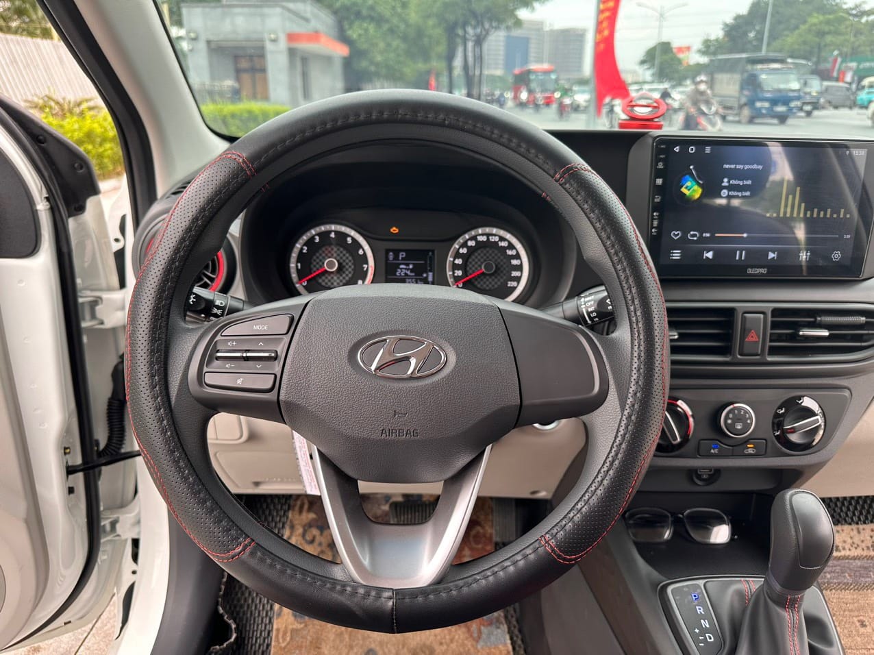 Xe quốc dân Hyundai Grand i10 liên tục khuynh đảo thị trường, giá sang tay chỉ 300 triệu đồng- Ảnh 7.