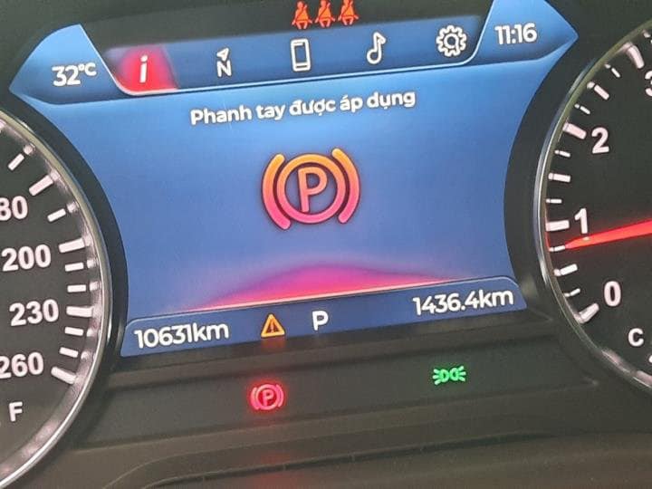 Chủ xe đăng bán VinFast Lux A2.0: Đời 2020 nhưng mới 'thay dầu 1 lần', CĐM thi nhau trả giá đòi mua- Ảnh 5. Chủ xe đăng bán VinFast Lux A2.0: Đời 2020 nhưng mới 'thay dầu 1 lần', CĐM thi nhau trả giá đòi mua- Ảnh 5.