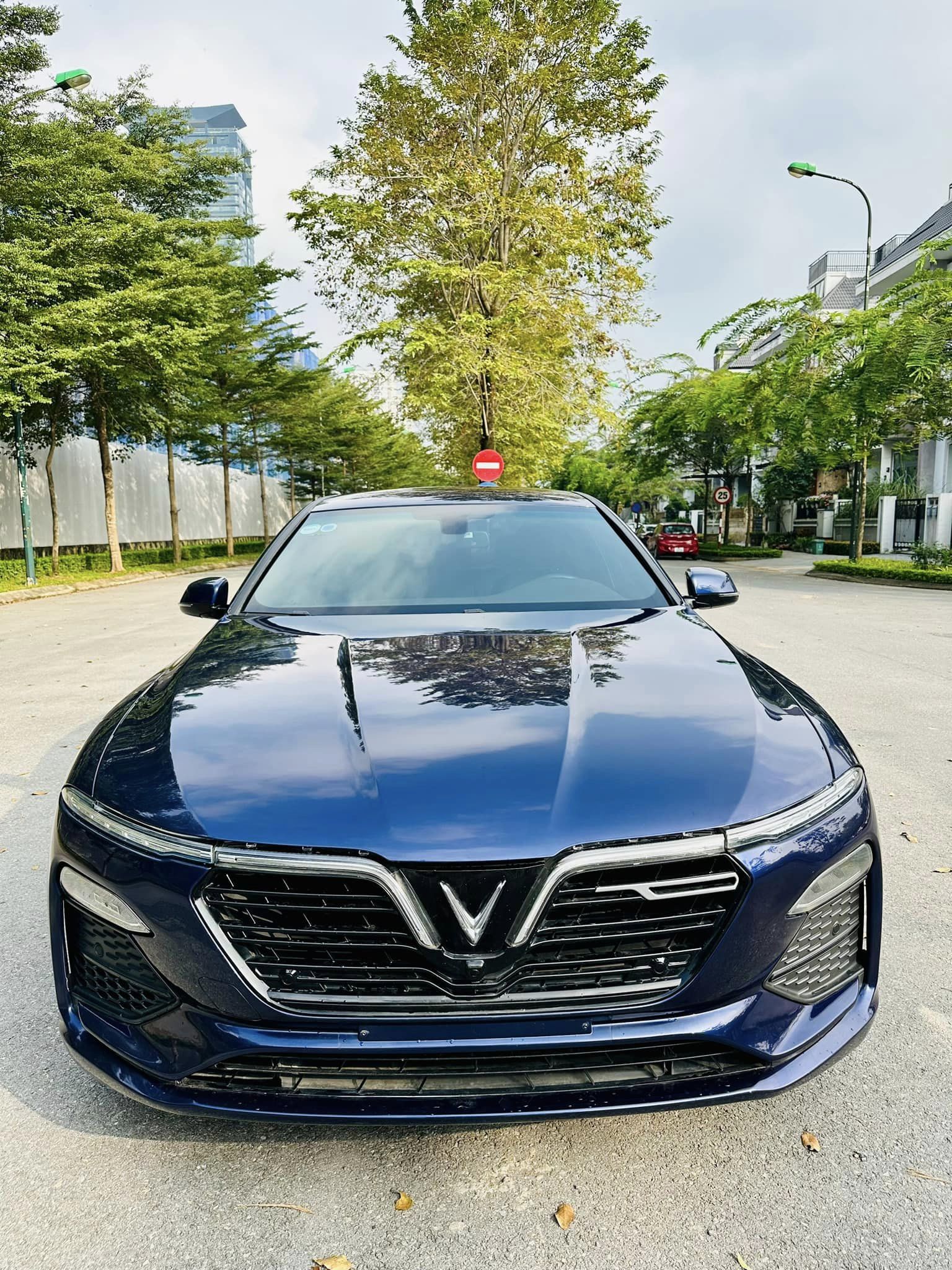 Chủ xe đăng bán VinFast Lux A2.0: Đời 2020 nhưng mới 'thay dầu 1 lần', CĐM thi nhau trả giá đòi mua- Ảnh 4. Chủ xe đăng bán VinFast Lux A2.0: Đời 2020 nhưng mới 'thay dầu 1 lần', CĐM thi nhau trả giá đòi mua- Ảnh 4.