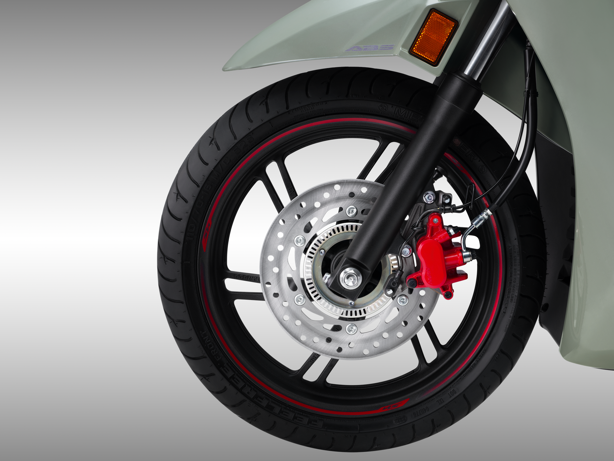 Mẫu xe máy rẻ hơn ô tô rẻ nhất Việt Nam 50 triệu, nhìn giống Honda SH160i nhưng muốn lái phải đổi bằng- Ảnh 2. Mẫu xe máy rẻ hơn ô tô rẻ nhất Việt Nam 50 triệu, nhìn giống Honda SH160i nhưng muốn lái phải đổi bằng- Ảnh 2.