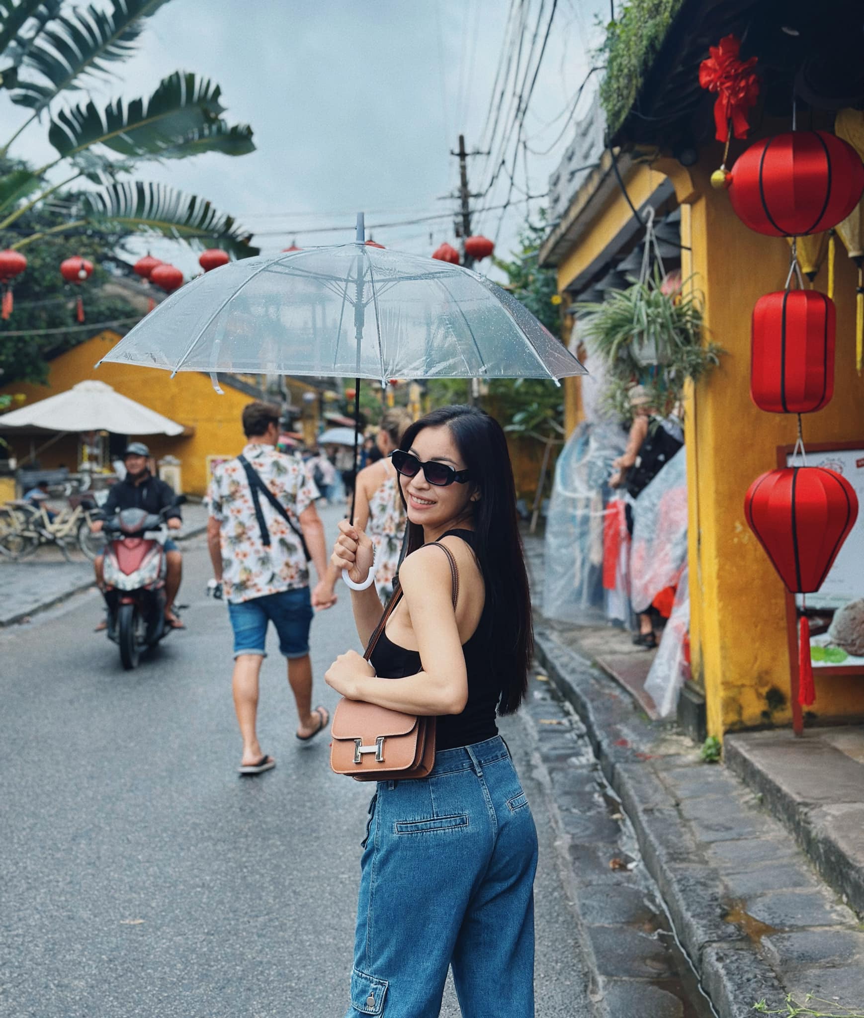 Mối tình năm 17 tuổi của Quang Hải: 2 năm ăn hỏi với 2 người, "chốt sổ" lên xe hoa làm dâu Thanh Hóa- Ảnh 12. Mối tình năm 17 tuổi của Quang Hải: 2 năm ăn hỏi với 2 người, "chốt sổ" lên xe hoa làm dâu Thanh Hóa- Ảnh 12.