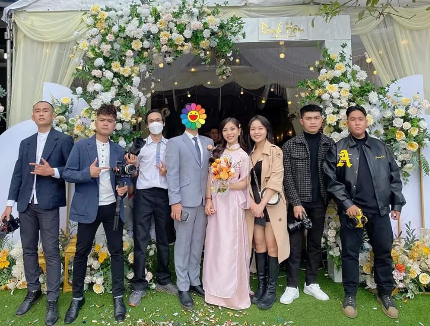 Mối tình năm 17 tuổi của Quang Hải: 2 năm ăn hỏi với 2 người, "chốt sổ" lên xe hoa làm dâu Thanh Hóa- Ảnh 11. Mối tình năm 17 tuổi của Quang Hải: 2 năm ăn hỏi với 2 người, "chốt sổ" lên xe hoa làm dâu Thanh Hóa- Ảnh 11.