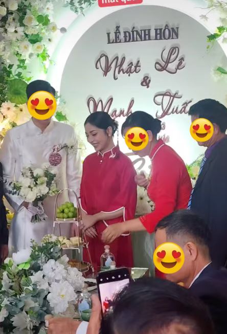 Mối tình năm 17 tuổi của Quang Hải: 2 năm ăn hỏi với 2 người, "chốt sổ" lên xe hoa làm dâu Thanh Hóa- Ảnh 7. Mối tình năm 17 tuổi của Quang Hải: 2 năm ăn hỏi với 2 người, "chốt sổ" lên xe hoa làm dâu Thanh Hóa- Ảnh 7.