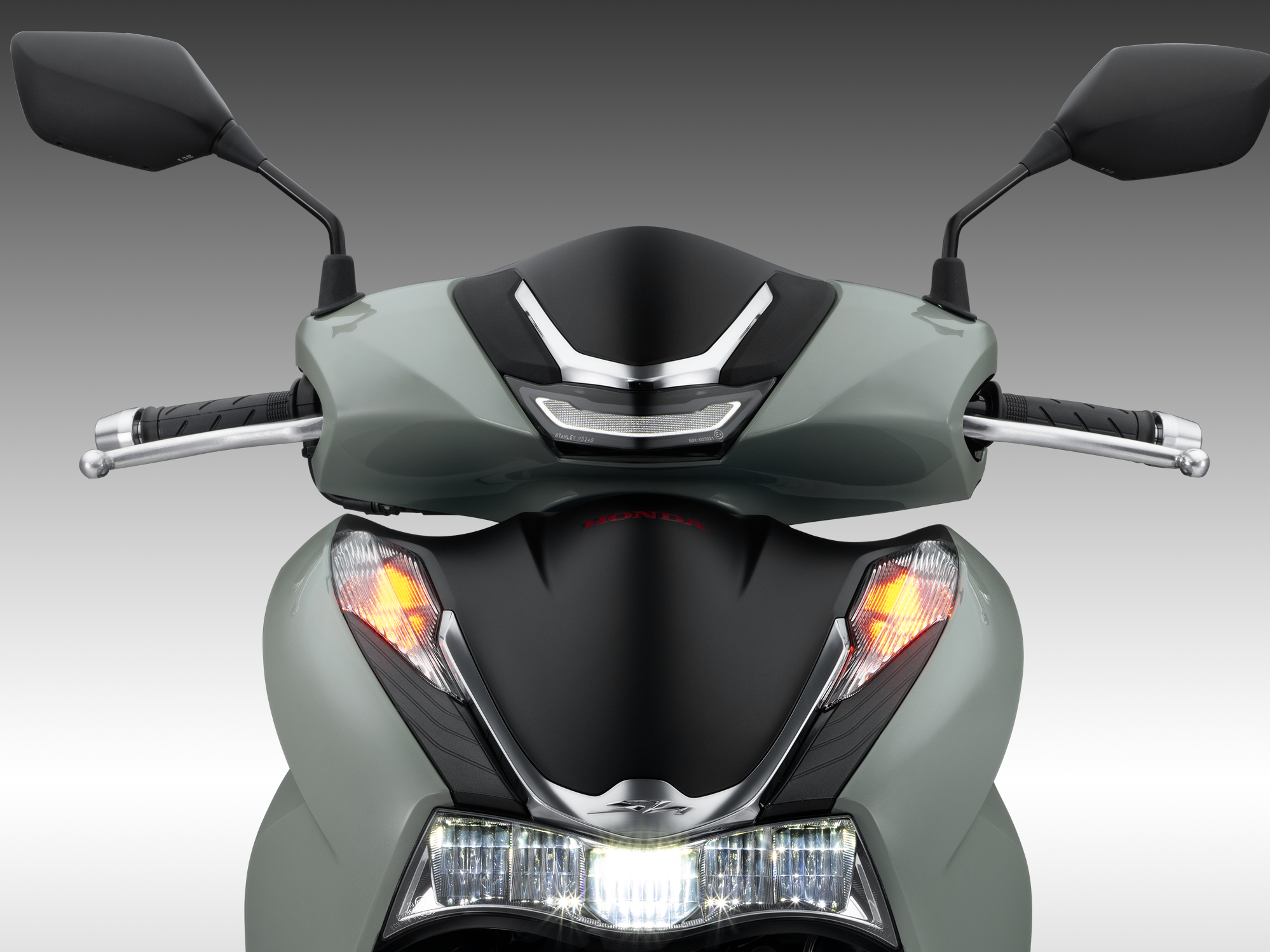 Mẫu xe máy rẻ hơn ô tô rẻ nhất Việt Nam 50 triệu, nhìn giống Honda SH160i nhưng muốn lái phải đổi bằng- Ảnh 4. Mẫu xe máy rẻ hơn ô tô rẻ nhất Việt Nam 50 triệu, nhìn giống Honda SH160i nhưng muốn lái phải đổi bằng- Ảnh 4.