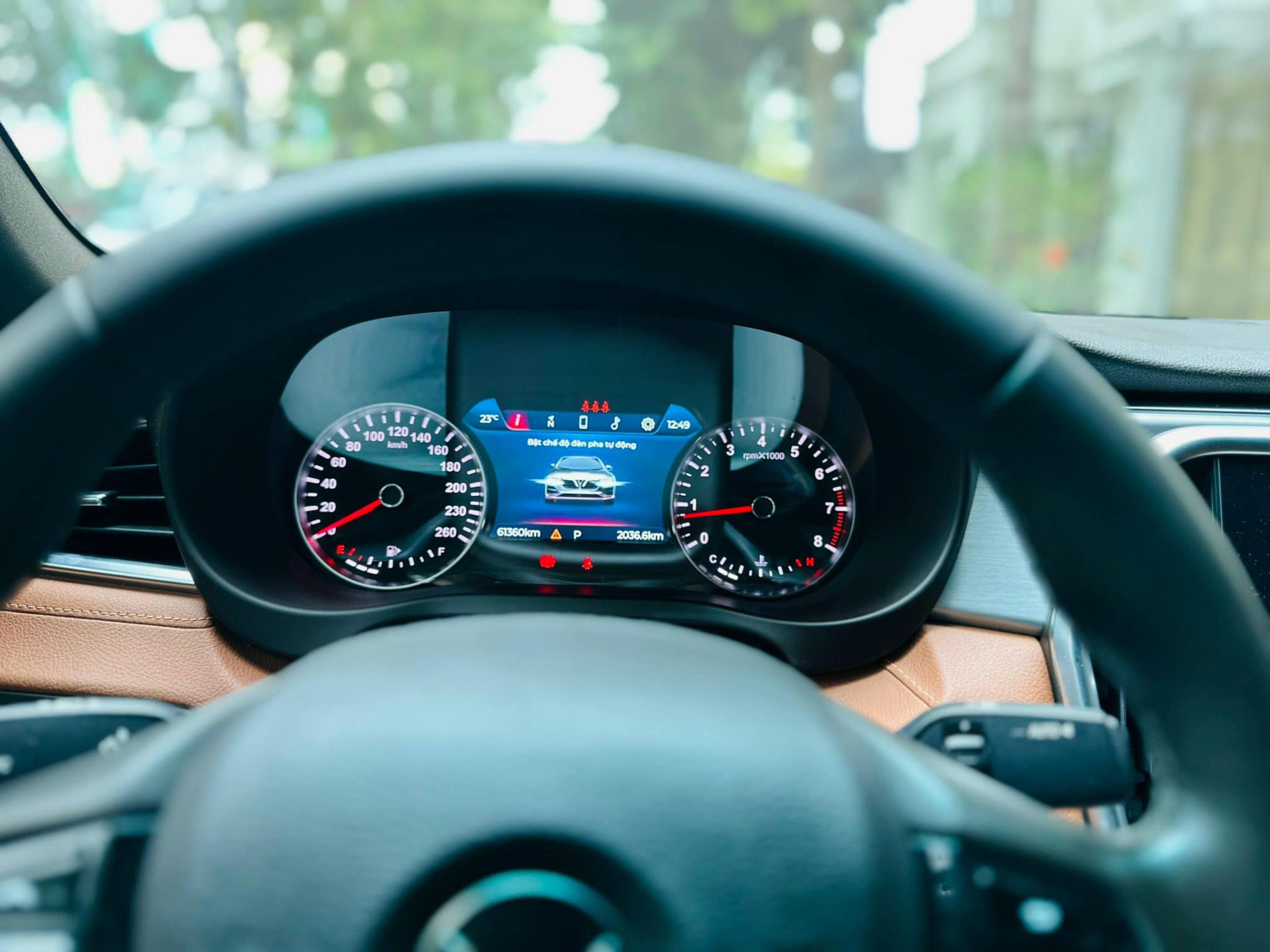 Mua VinFast Lux A2.0 từng phải bỏ ra hơn 1,3 tỷ đồng, nay sang tay giá chỉ ngang mẫu xe 'quốc dân'- Ảnh 28. Mua VinFast Lux A2.0 từng phải bỏ ra hơn 1,3 tỷ đồng, nay sang tay giá chỉ ngang mẫu xe 'quốc dân'- Ảnh 28.