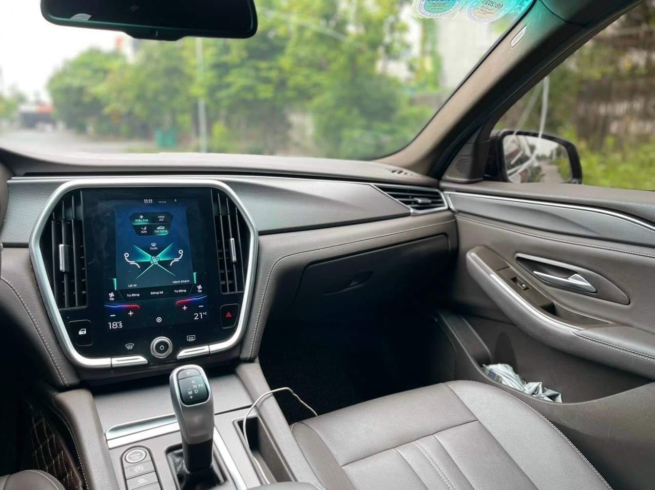 Mua VinFast Lux A2.0 từng phải bỏ ra hơn 1,3 tỷ đồng, nay sang tay giá chỉ ngang mẫu xe 'quốc dân'- Ảnh 39. Mua VinFast Lux A2.0 từng phải bỏ ra hơn 1,3 tỷ đồng, nay sang tay giá chỉ ngang mẫu xe 'quốc dân'- Ảnh 39.