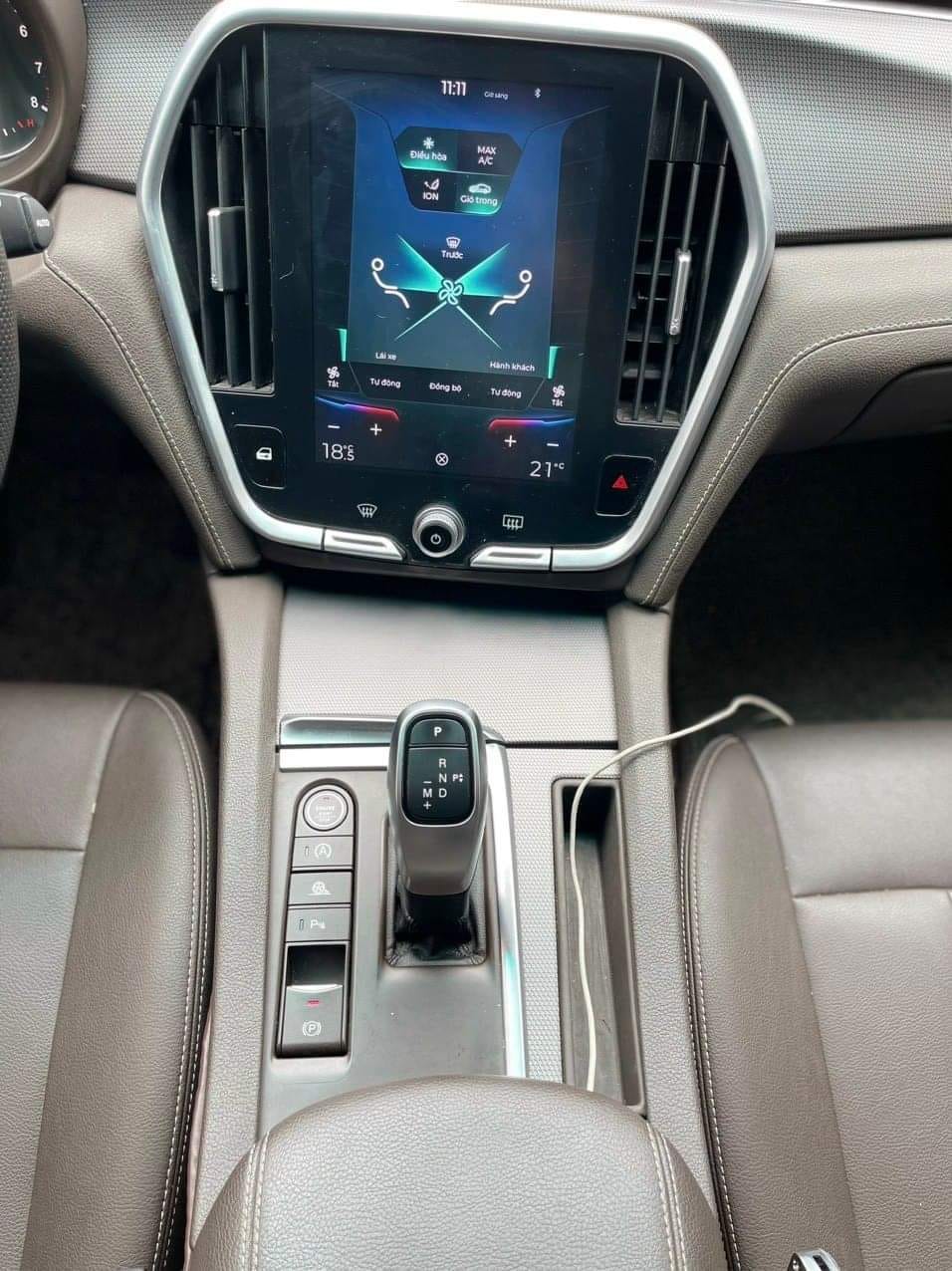 Mua VinFast Lux A2.0 từng phải bỏ ra hơn 1,3 tỷ đồng, nay sang tay giá chỉ ngang mẫu xe 'quốc dân'- Ảnh 40. Mua VinFast Lux A2.0 từng phải bỏ ra hơn 1,3 tỷ đồng, nay sang tay giá chỉ ngang mẫu xe 'quốc dân'- Ảnh 40.