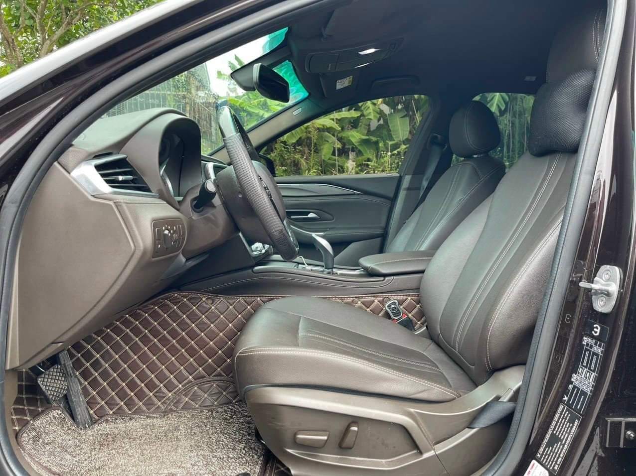 Mua VinFast Lux A2.0 từng phải bỏ ra hơn 1,3 tỷ đồng, nay sang tay giá chỉ ngang mẫu xe 'quốc dân'- Ảnh 42. Mua VinFast Lux A2.0 từng phải bỏ ra hơn 1,3 tỷ đồng, nay sang tay giá chỉ ngang mẫu xe 'quốc dân'- Ảnh 42.