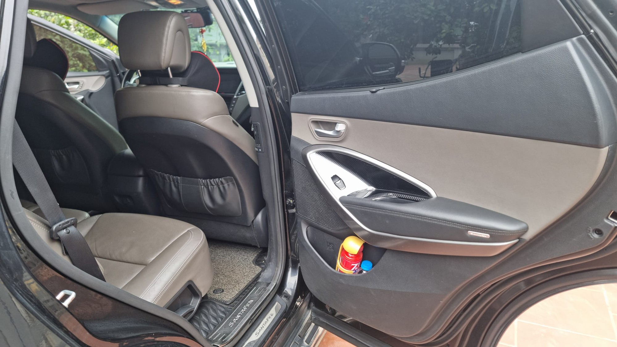 Từng tốn 1,4 tỷ ra biển cho xe gia đình trong mơ', nay mua lại Hyundai Santa Fe cần bao nhiêu tiền?- Ảnh 23.