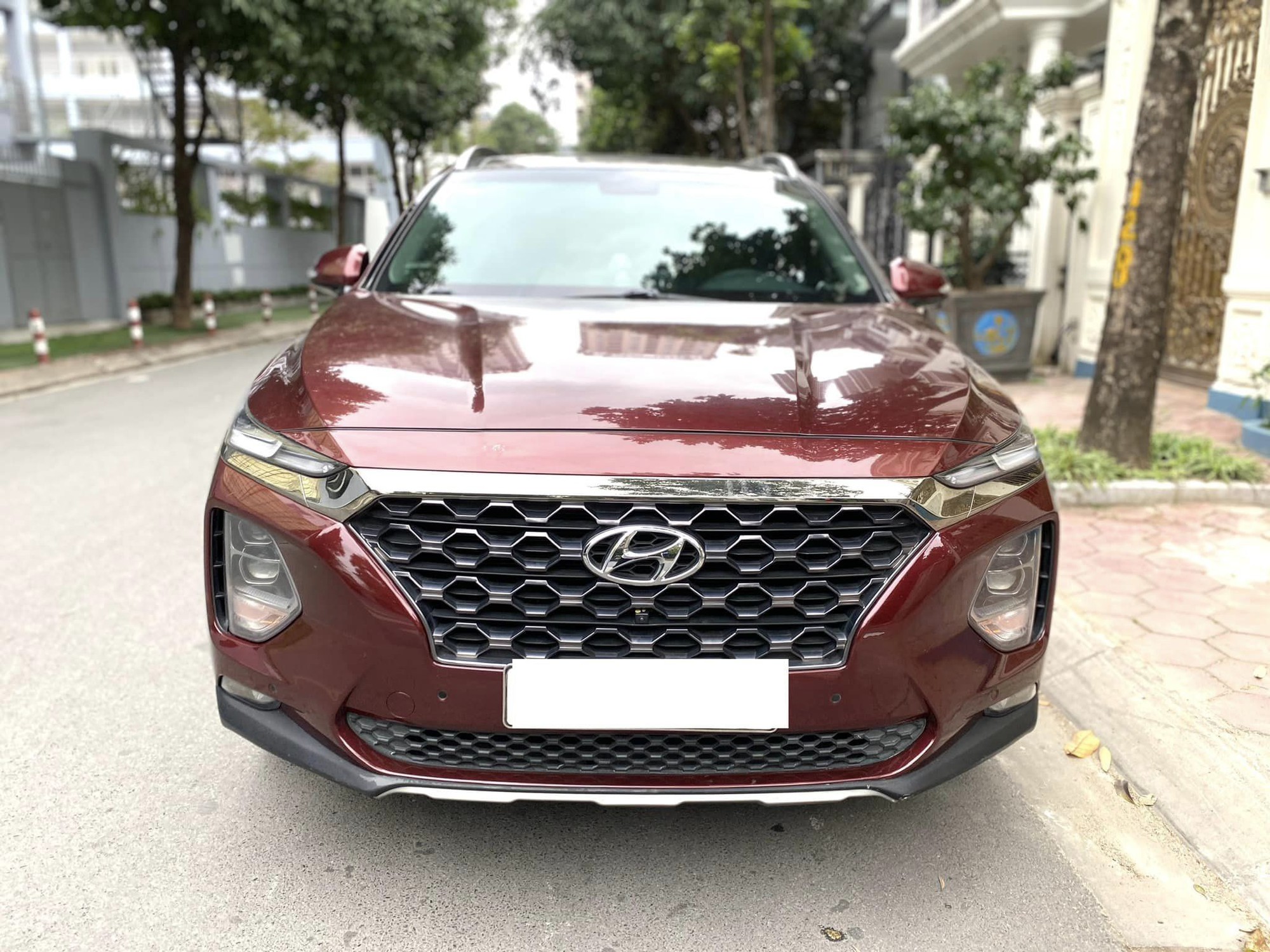 Từng tốn 1,4 tỷ ra biển cho xe gia đình trong mơ', nay mua lại Hyundai Santa Fe cần bao nhiêu tiền?- Ảnh 35. Từng tốn 1,4 tỷ ra biển cho xe gia đình trong mơ', nay mua lại Hyundai Santa Fe cần bao nhiêu tiền?- Ảnh 35.