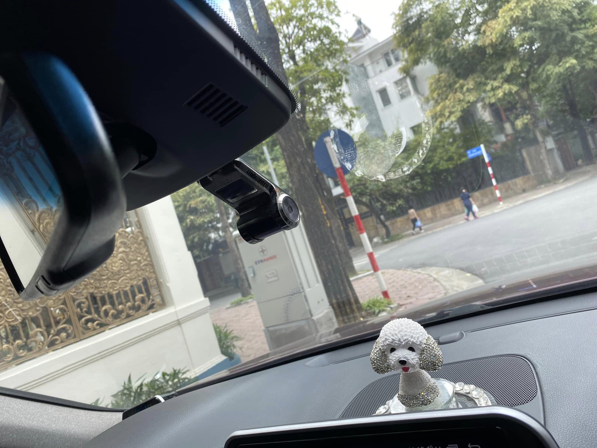 Từng tốn 1,4 tỷ ra biển cho xe gia đình trong mơ', nay mua lại Hyundai Santa Fe cần bao nhiêu tiền?- Ảnh 47. Từng tốn 1,4 tỷ ra biển cho xe gia đình trong mơ', nay mua lại Hyundai Santa Fe cần bao nhiêu tiền?- Ảnh 47.