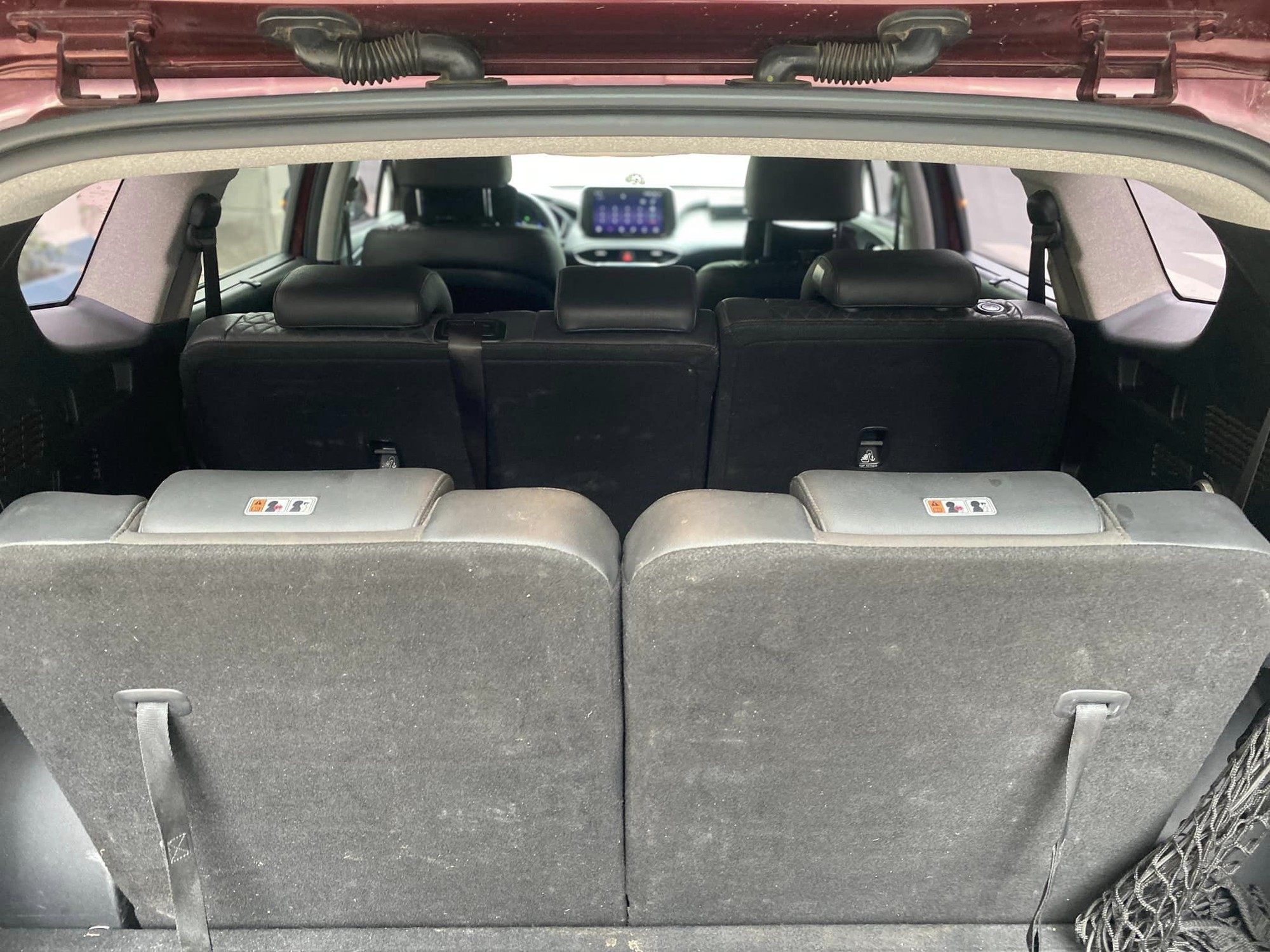 Từng tốn 1,4 tỷ ra biển cho xe gia đình trong mơ', nay mua lại Hyundai Santa Fe cần bao nhiêu tiền?- Ảnh 49. Từng tốn 1,4 tỷ ra biển cho xe gia đình trong mơ', nay mua lại Hyundai Santa Fe cần bao nhiêu tiền?- Ảnh 49.